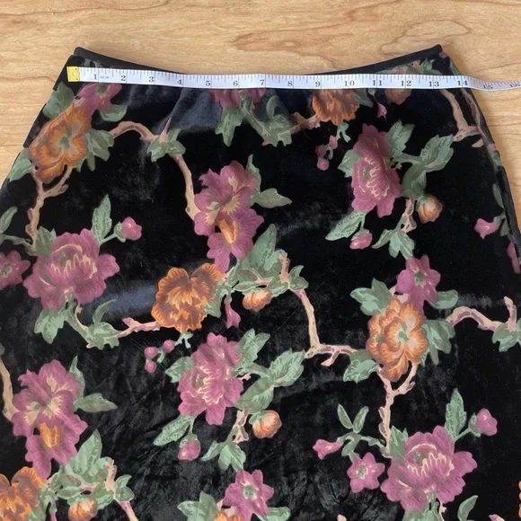 |Max Studio| Floral Velvet Midi Skirt Woman’s Medium Stretch Waist - Picture 6 of 8